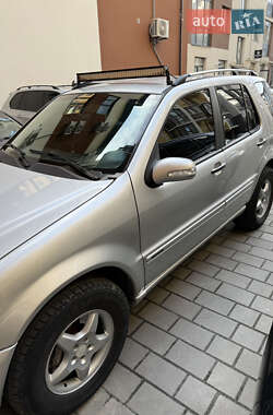 Внедорожник / Кроссовер Mercedes-Benz M-Class 2005 в 