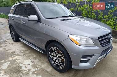 Внедорожник / Кроссовер Mercedes-Benz M-Class 2015 в 