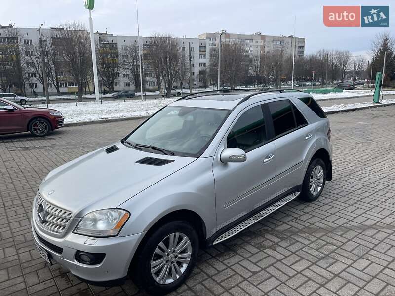 Позашляховик / Кросовер Mercedes-Benz M-Class 2007 в Луцьку