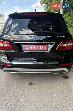 Внедорожник / Кроссовер Mercedes-Benz M-Class 2012 в 