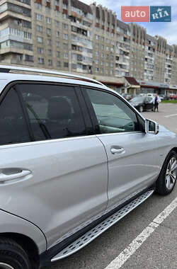 Внедорожник / Кроссовер Mercedes-Benz M-Class 2011 в 