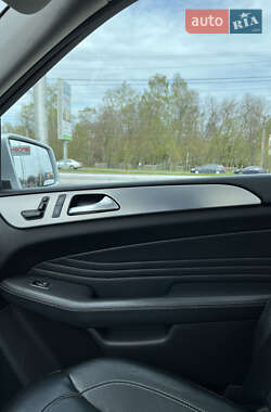Внедорожник / Кроссовер Mercedes-Benz M-Class 2011 в 