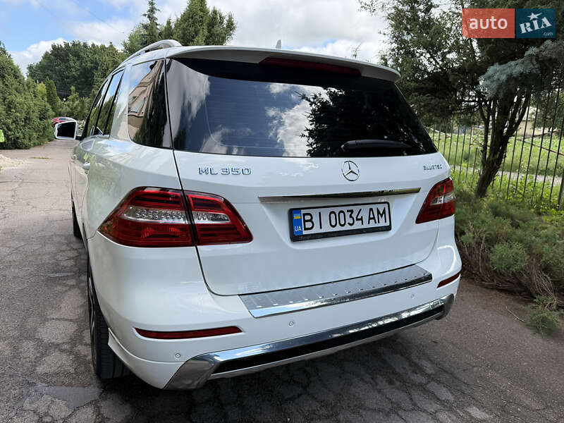 Позашляховик / Кросовер Mercedes-Benz M-Class 2012 в Ніжині