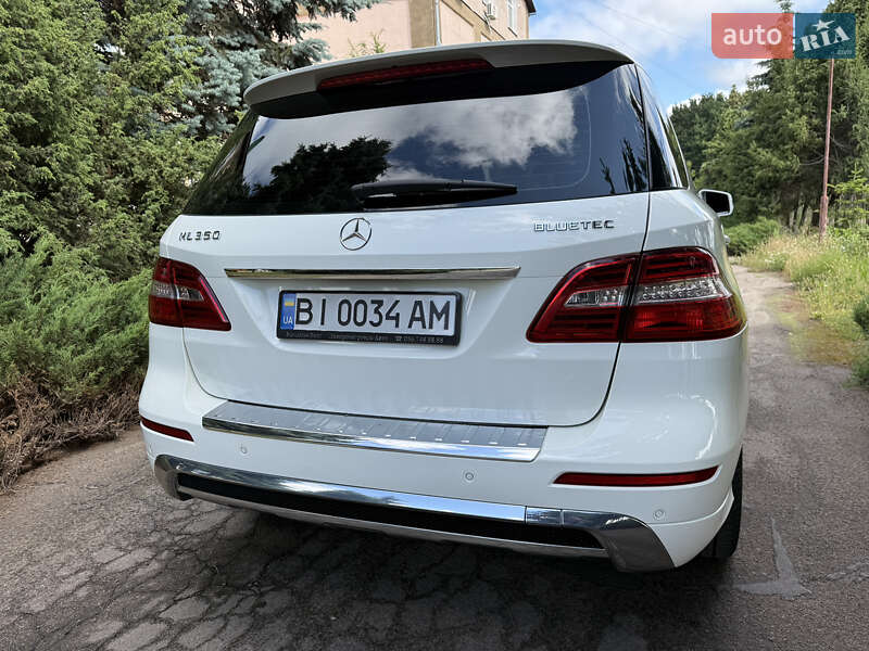 Позашляховик / Кросовер Mercedes-Benz M-Class 2012 в Ніжині