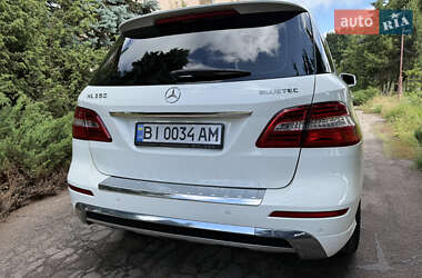 Позашляховик / Кросовер Mercedes-Benz M-Class 2012 в 