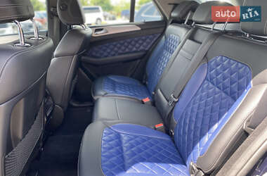 Внедорожник / Кроссовер Mercedes-Benz M-Class 2012 в 