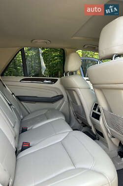 Внедорожник / Кроссовер Mercedes-Benz M-Class 2013 в 