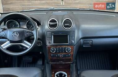 Внедорожник / Кроссовер Mercedes-Benz M-Class 2010 в 