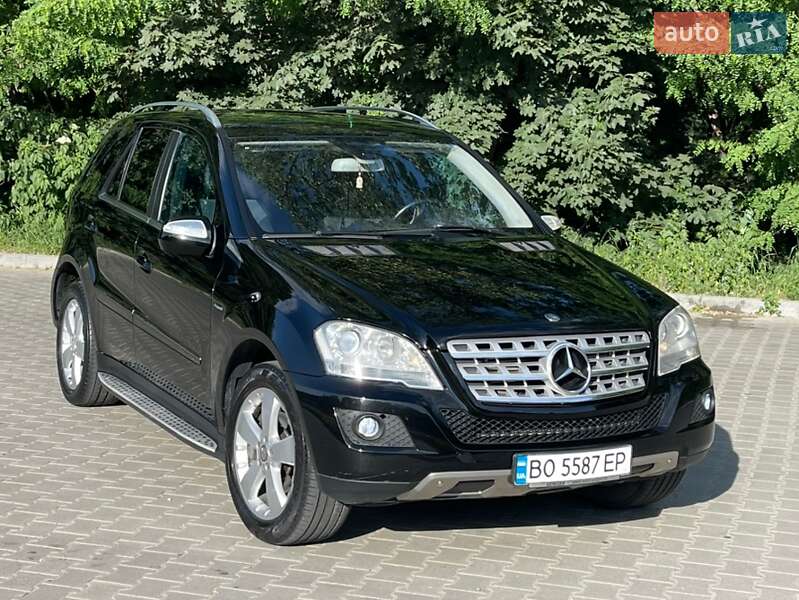Внедорожник / Кроссовер Mercedes-Benz M-Class 2009 в Тернополе