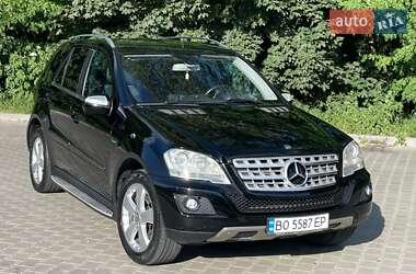 Внедорожник / Кроссовер Mercedes-Benz M-Class 2009 в 
