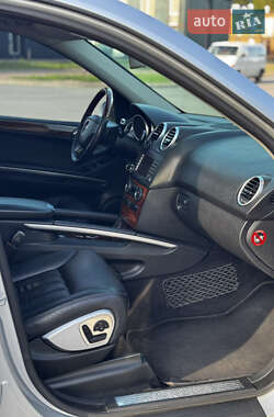Внедорожник / Кроссовер Mercedes-Benz M-Class 2005 в 