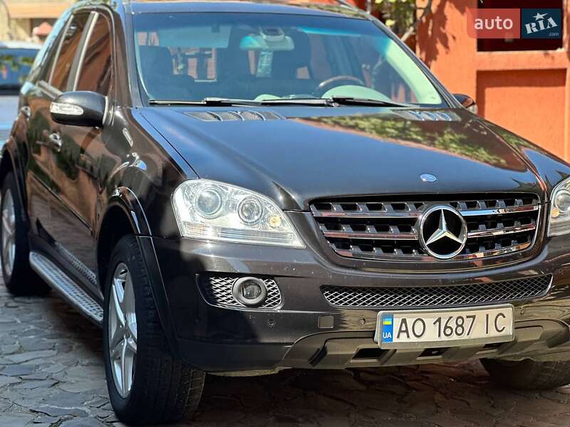 Внедорожник / Кроссовер Mercedes-Benz M-Class 2007 в Виноградове