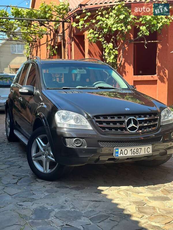 Внедорожник / Кроссовер Mercedes-Benz M-Class 2007 в Виноградове