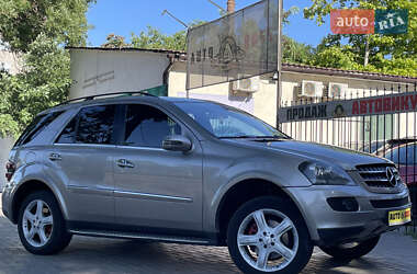 Внедорожник / Кроссовер Mercedes-Benz M-Class 2007 в 