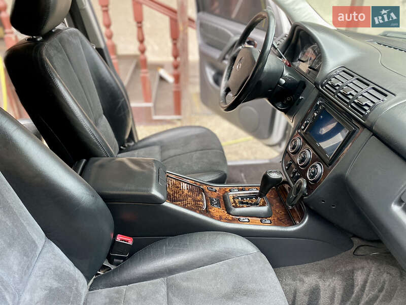 Внедорожник / Кроссовер Mercedes-Benz M-Class 2004 в Львове