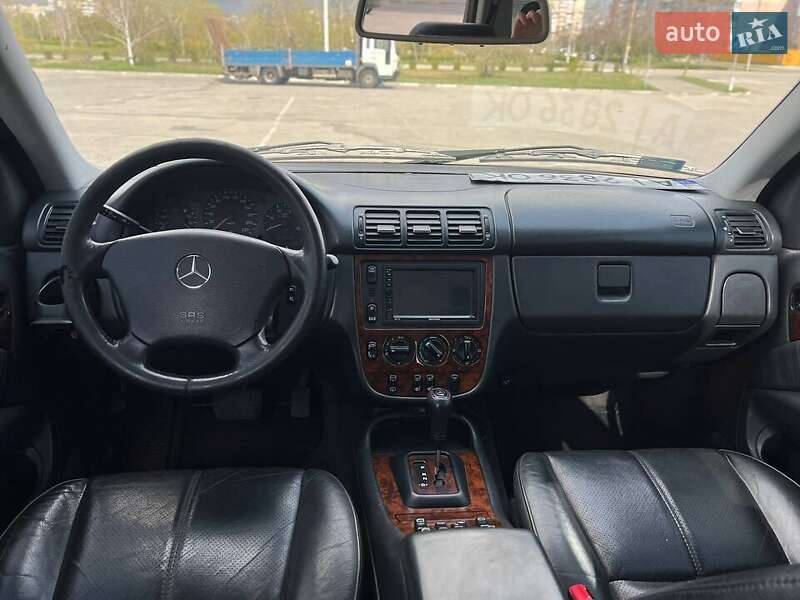 Внедорожник / Кроссовер Mercedes-Benz M-Class 2001 в Запорожье