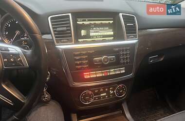 Внедорожник / Кроссовер Mercedes-Benz M-Class 2015 в 