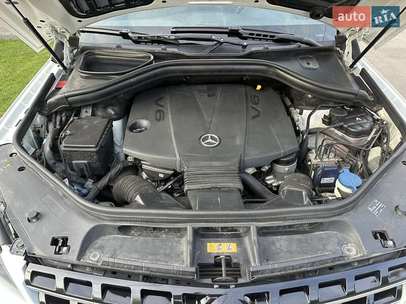 Позашляховик / Кросовер Mercedes-Benz M-Class 2013 в Дніпрі