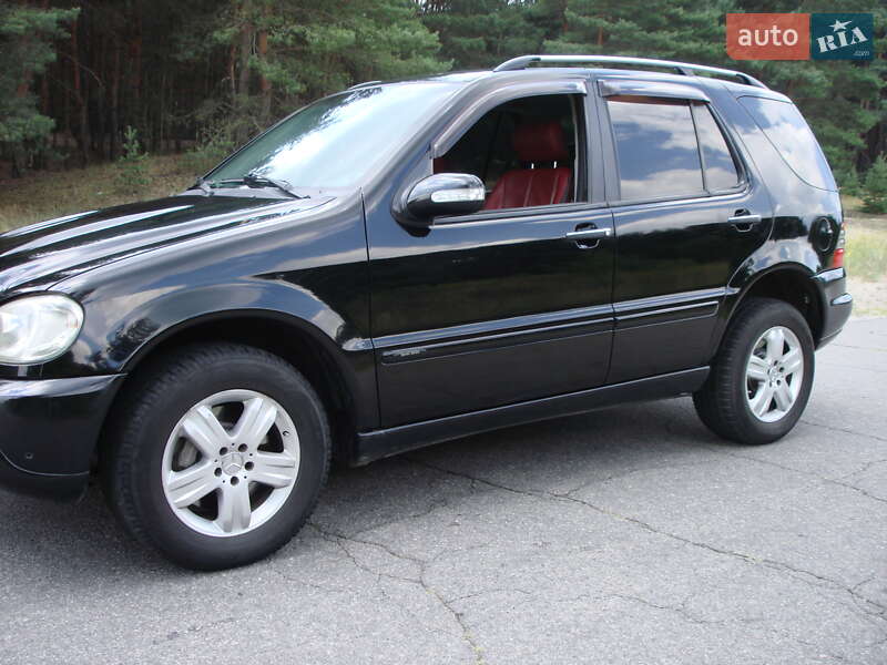 Внедорожник / Кроссовер Mercedes-Benz M-Class 2004 в Светловодске