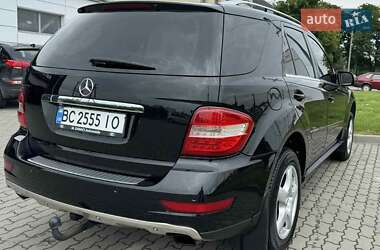 Позашляховик / Кросовер Mercedes-Benz M-Class 2009 в 