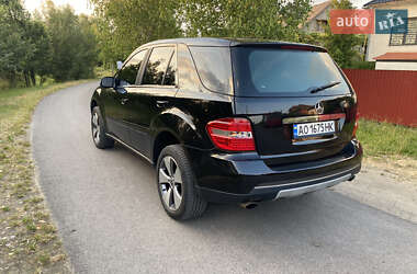 Внедорожник / Кроссовер Mercedes-Benz M-Class 2006 в 