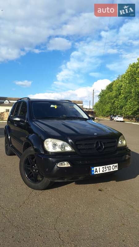 Позашляховик / Кросовер Mercedes-Benz M-Class 2004 в Києві