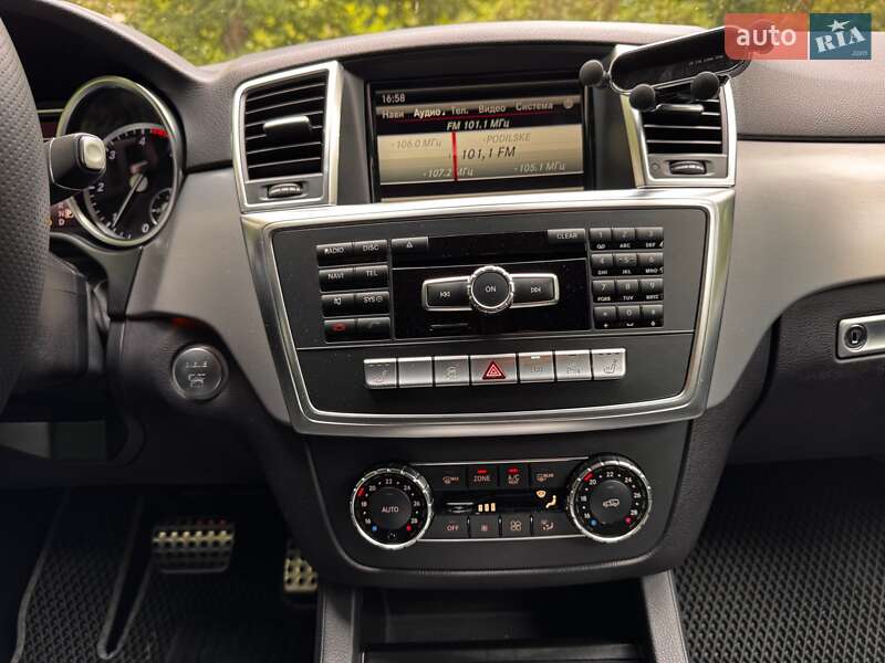 Внедорожник / Кроссовер Mercedes-Benz M-Class 2015 в Джулинке