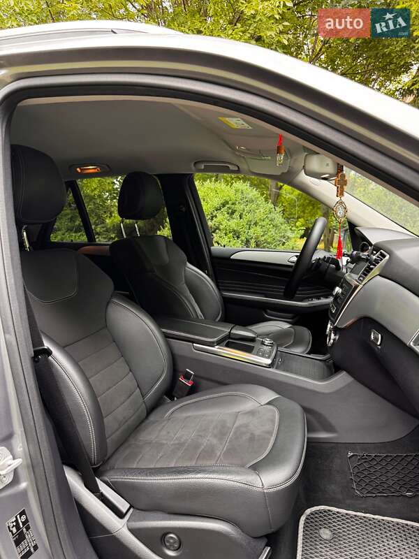 Внедорожник / Кроссовер Mercedes-Benz M-Class 2015 в Джулинке