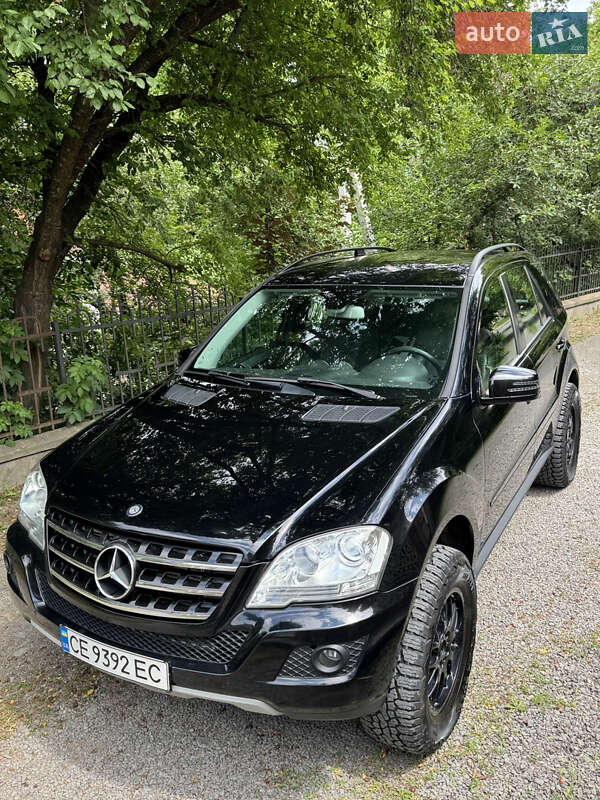 Mercedes-Benz M-Class 2011