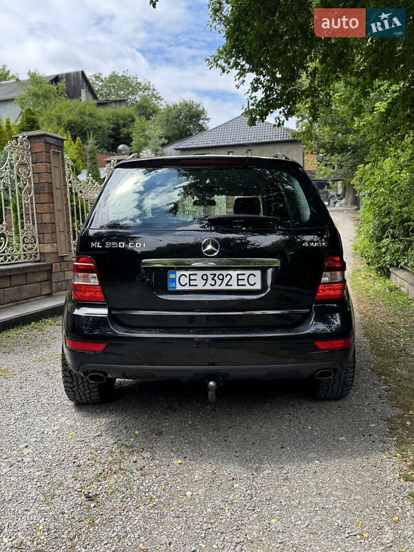 Внедорожник / Кроссовер Mercedes-Benz M-Class 2011 в Черновцах