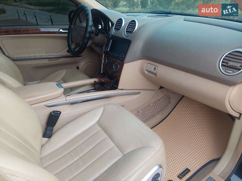 Внедорожник / Кроссовер Mercedes-Benz M-Class 2007 в Вознесенске