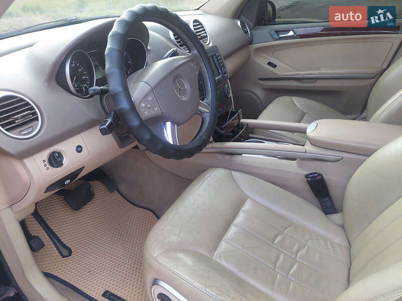 Внедорожник / Кроссовер Mercedes-Benz M-Class 2007 в Вознесенске