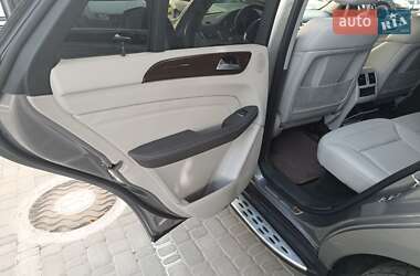 Внедорожник / Кроссовер Mercedes-Benz M-Class 2015 в 