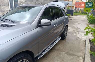 Внедорожник / Кроссовер Mercedes-Benz M-Class 2015 в 