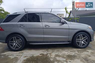 Внедорожник / Кроссовер Mercedes-Benz M-Class 2015 в 