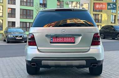 Внедорожник / Кроссовер Mercedes-Benz M-Class 2006 в 