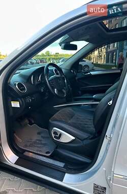 Внедорожник / Кроссовер Mercedes-Benz M-Class 2006 в 