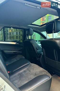 Внедорожник / Кроссовер Mercedes-Benz M-Class 2006 в 