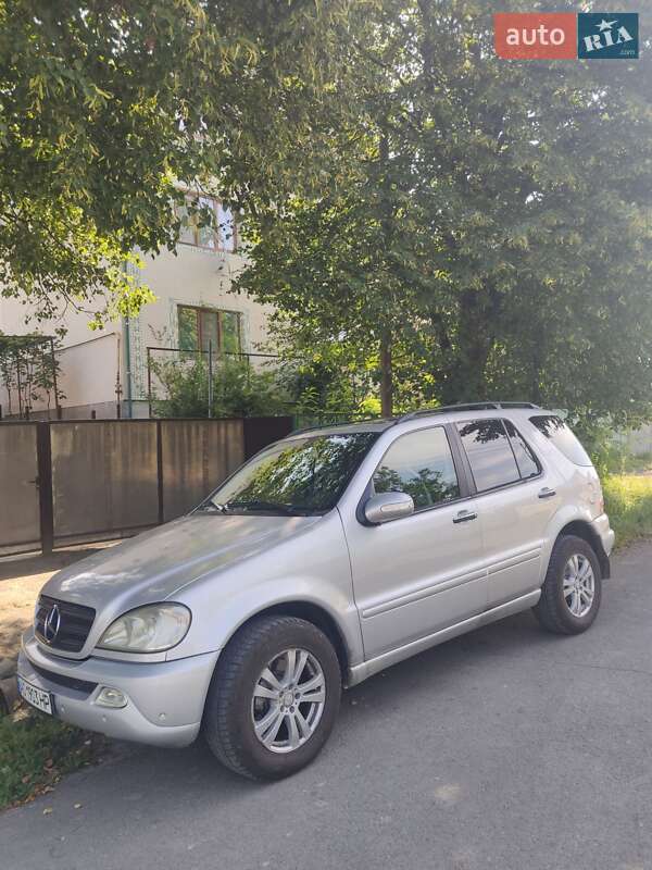 Внедорожник / Кроссовер Mercedes-Benz M-Class 2002 в Ужгороде