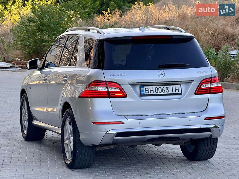 Позашляховик / Кросовер Mercedes-Benz M-Class 2015 в Одесі