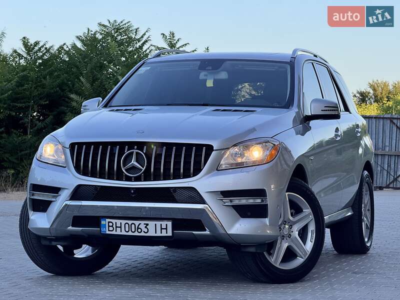 Позашляховик / Кросовер Mercedes-Benz M-Class 2015 в Одесі
