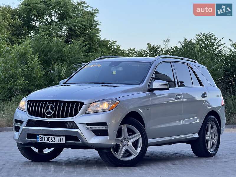 Позашляховик / Кросовер Mercedes-Benz M-Class 2015 в Одесі