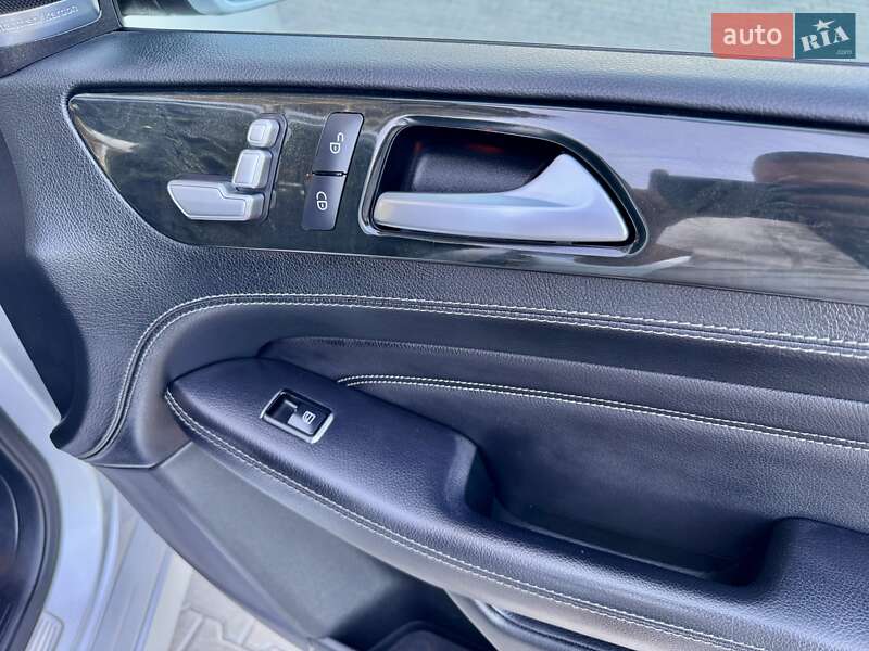 Позашляховик / Кросовер Mercedes-Benz M-Class 2015 в Одесі