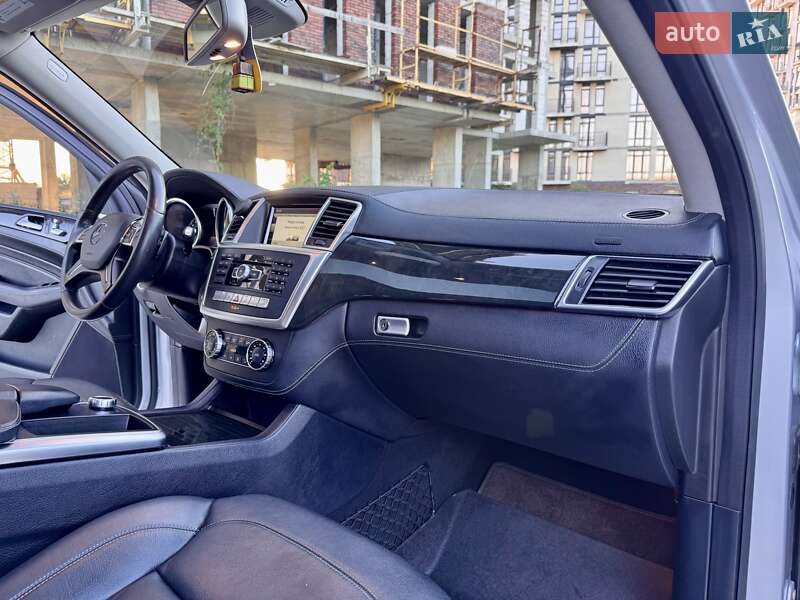 Позашляховик / Кросовер Mercedes-Benz M-Class 2015 в Одесі