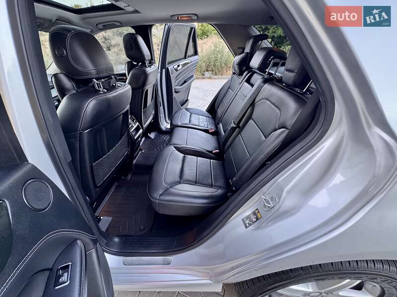 Позашляховик / Кросовер Mercedes-Benz M-Class 2015 в Одесі
