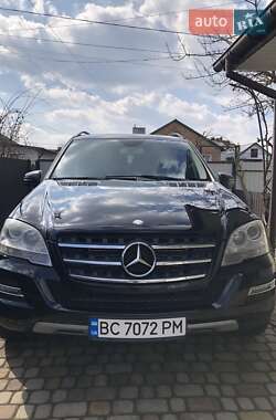 Внедорожник / Кроссовер Mercedes-Benz M-Class 2010 в Шептицькому