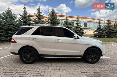 Внедорожник / Кроссовер Mercedes-Benz M-Class 2012 в 