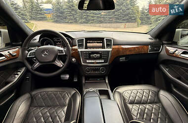 Внедорожник / Кроссовер Mercedes-Benz M-Class 2012 в 