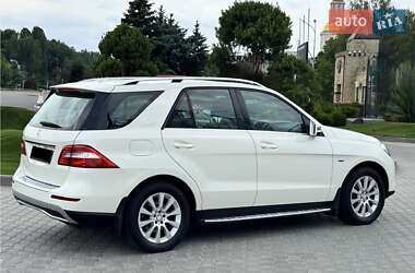 Позашляховик / Кросовер Mercedes-Benz M-Class 2014 в Дніпрі