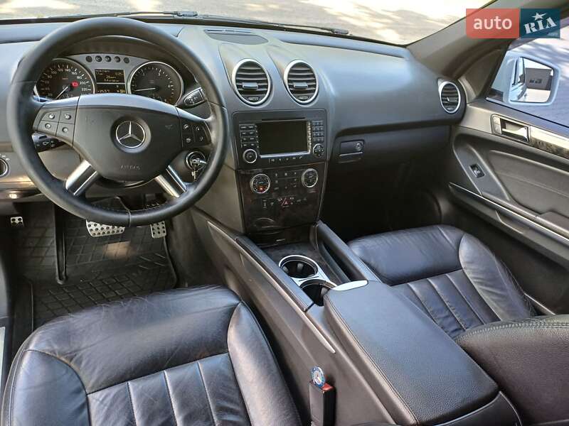 Внедорожник / Кроссовер Mercedes-Benz M-Class 2008 в Черновцах